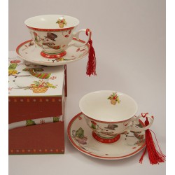Tea cup set Christmas is coming