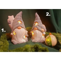 Ceramic candle holder elves in Santa Claus with star or bag - 20 cm Ceramic candle holder elves in Santa Claus with star or bag - 20 cm
