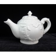 Bourbon tea pot