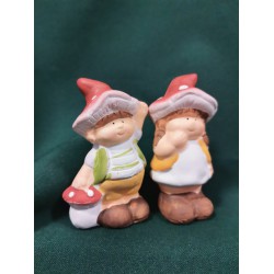 Gombasapis kerámia gyerek figurák 2 féle