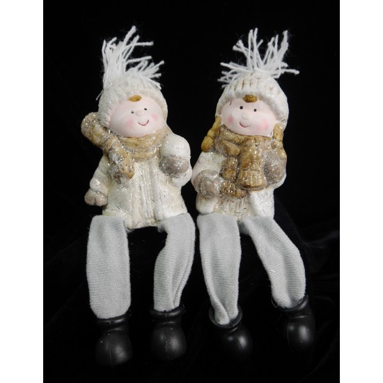 Ceramic children's figure with hanging legs 9 cm 