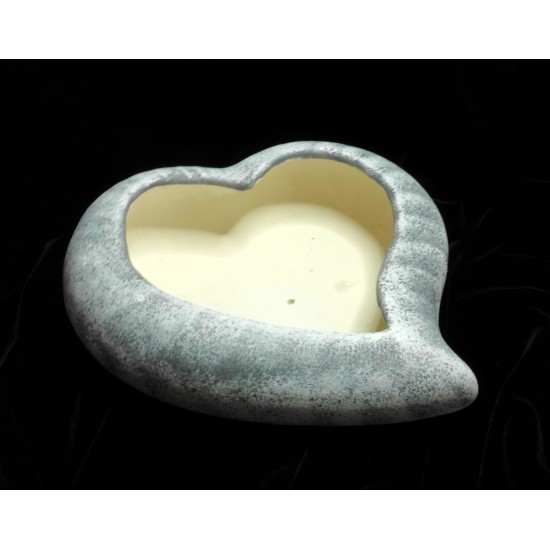 Stone pot heart shape