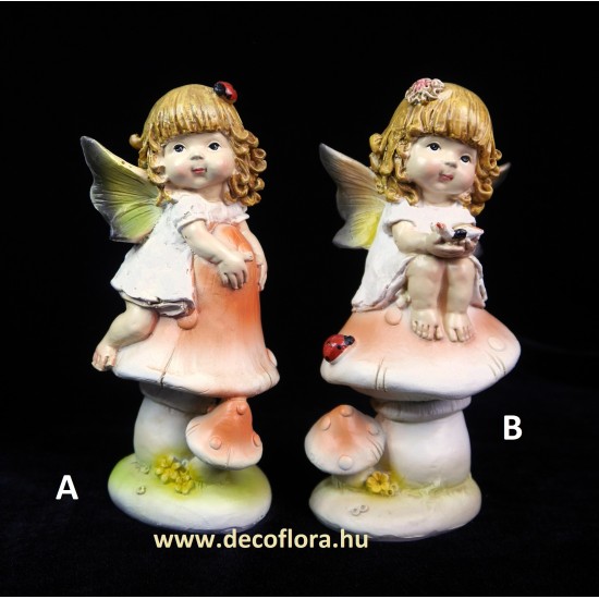 Fairies sitting on mushrooms 12 cm 2 types