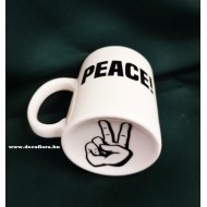 Mug inscriptioned HU in black&white box Mug inscriptioned HU in black&white box