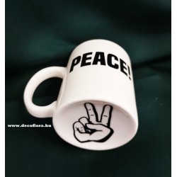 Mug inscriptioned HU in black&white box