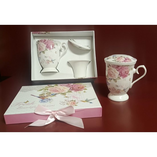 Ceramic tea mug with filter