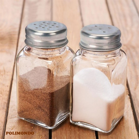 Só és bors - üveg fűszerszóró asztali szett fémkupakkal Só és bors - üveg fűszerszóró asztali szett fémkupakkal