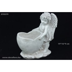 Kőangyal szívkaspóval  19*16*9 cm Kőangyal szívkaspóval  19*16*9 cm