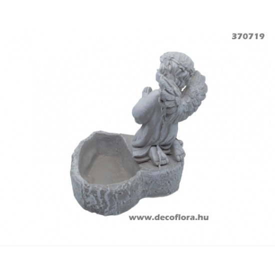Kőangyal imádkozó, szívtállal 20*20*18 cm Kőangyal imádkozó, szívtállal 20*20*18 cm