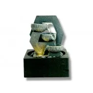 Szobaszökőkút Pitlicei tavak