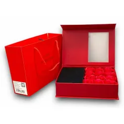 Ékszertartó doboz dísztasakkal, 12 rózsával -  Piros