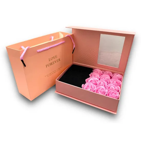 Ékszertartó doboz dísztasakkal, 12 rózsával - Rózsaszín