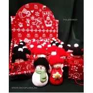 Kötött sapis kerámia figura tasakban 8 cm 4 féle