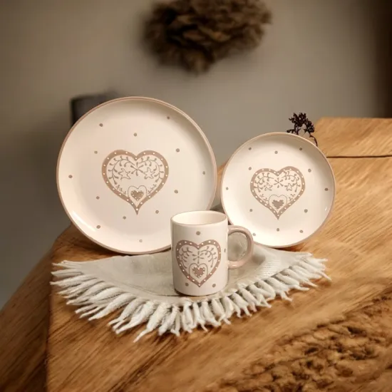 Kézzel festett dekor kínálótál Wadnaha (szomáli -  szív) 19 cm