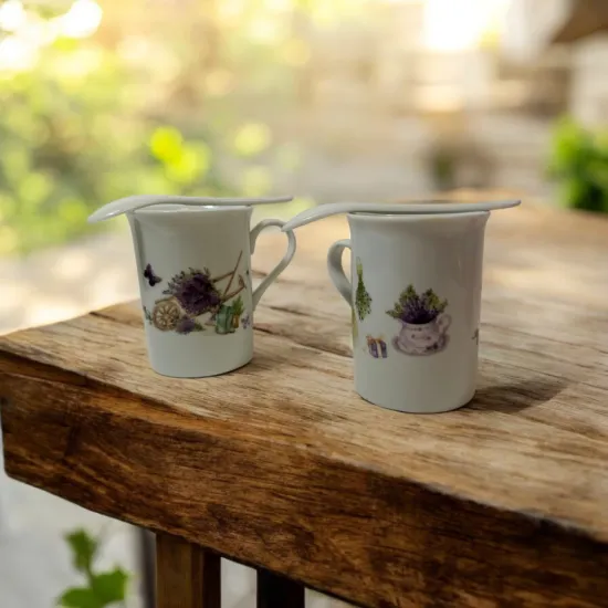 Porcelán bögrepár Talicska levendulával 300 ml és porcelánkanállal